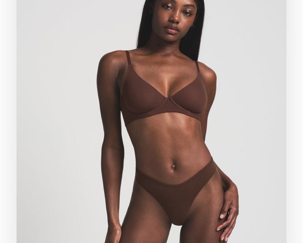 Skims Weightless Demi bra espresso 44H